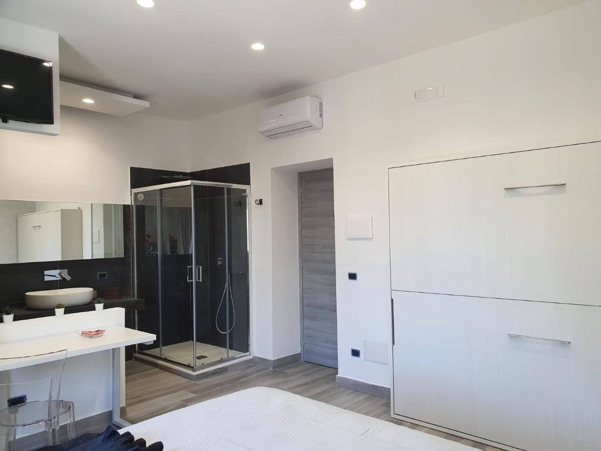 La Dolce Vita Rooms Прочида Экстерьер фото