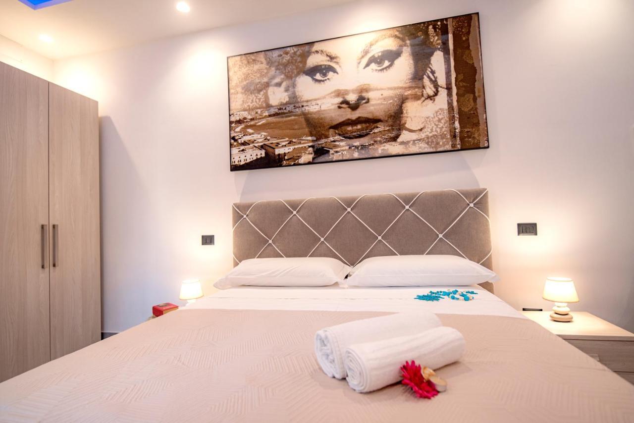 La Dolce Vita Rooms Прочида Экстерьер фото