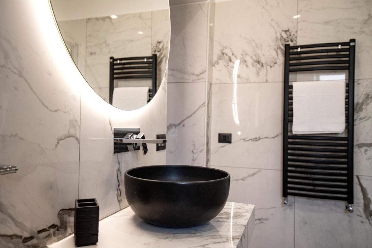La Dolce Vita Rooms Прочида Экстерьер фото