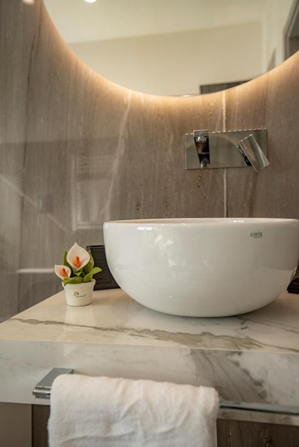 La Dolce Vita Rooms Прочида Экстерьер фото