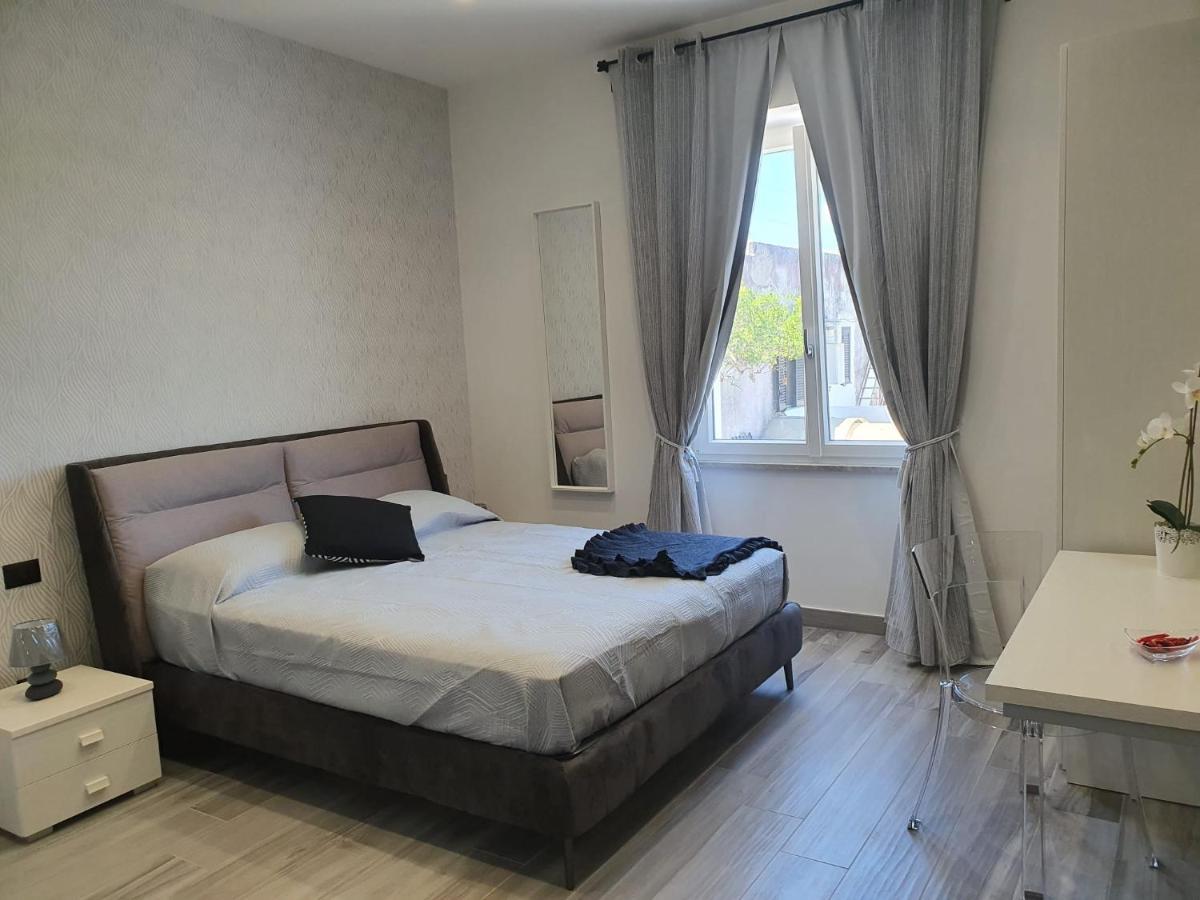La Dolce Vita Rooms Прочида Экстерьер фото