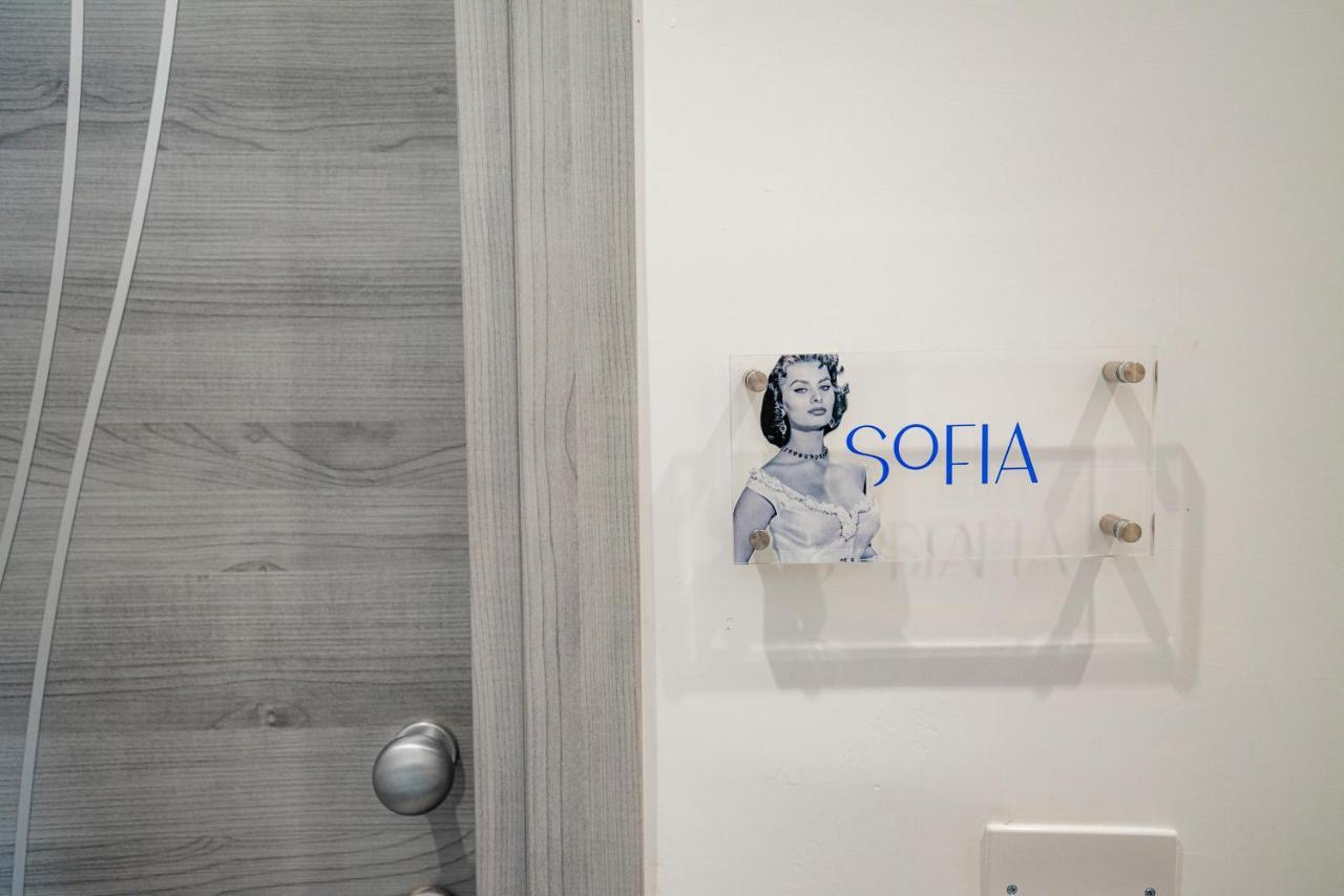 La Dolce Vita Rooms Прочида Экстерьер фото
