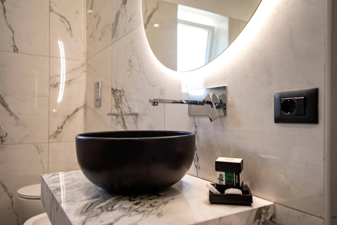 La Dolce Vita Rooms Прочида Экстерьер фото