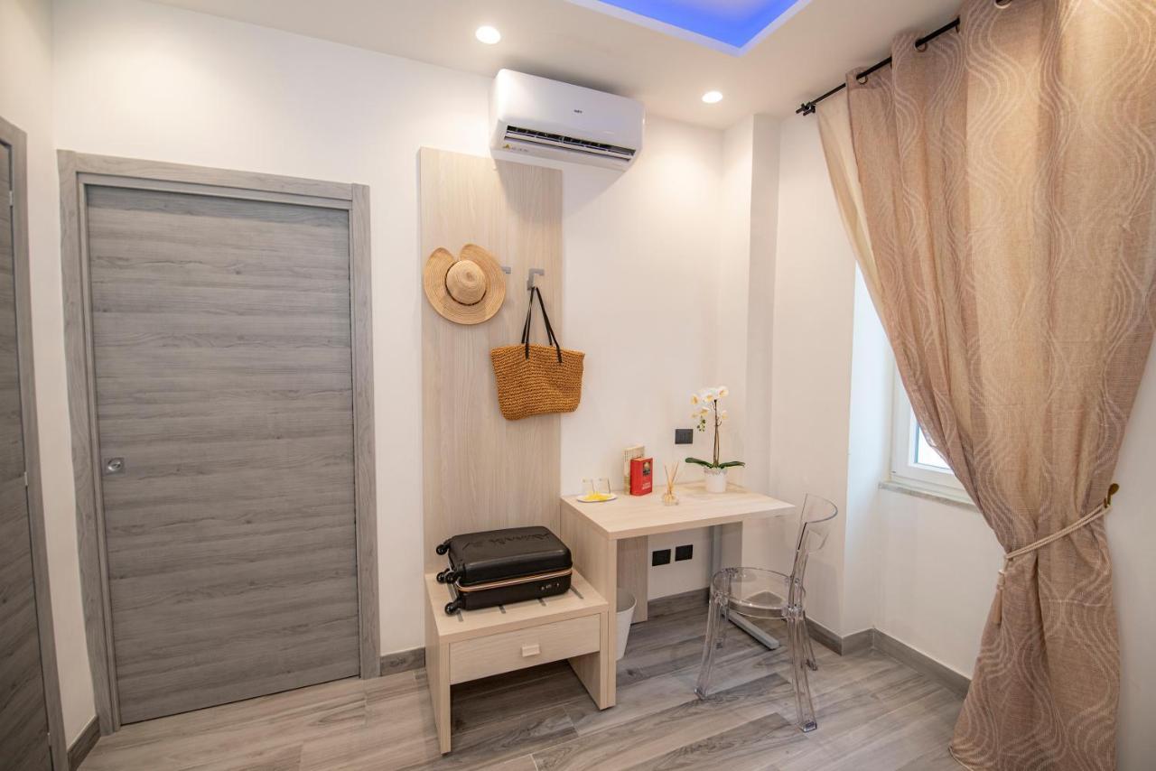 La Dolce Vita Rooms Прочида Экстерьер фото
