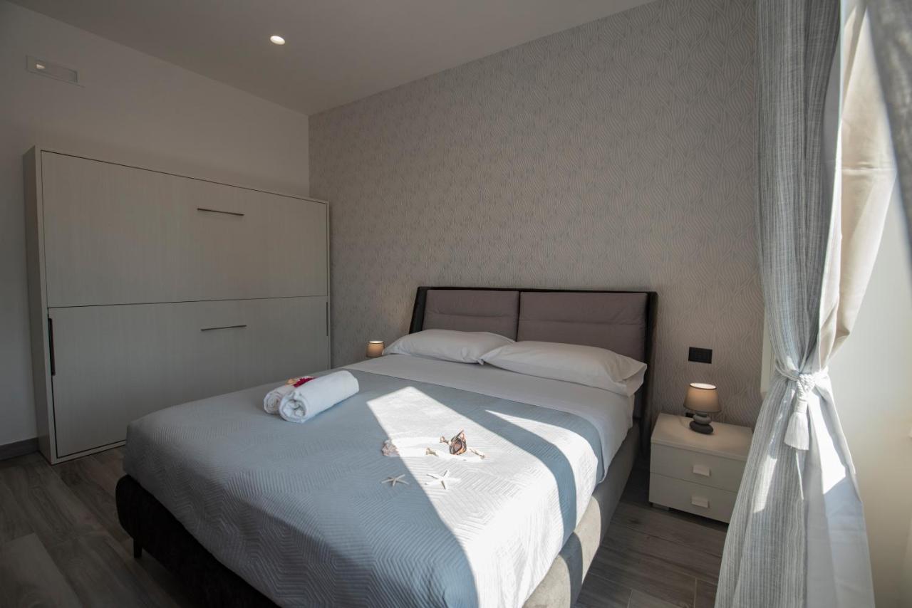 La Dolce Vita Rooms Прочида Экстерьер фото