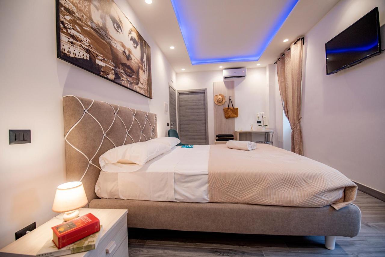 La Dolce Vita Rooms Прочида Экстерьер фото