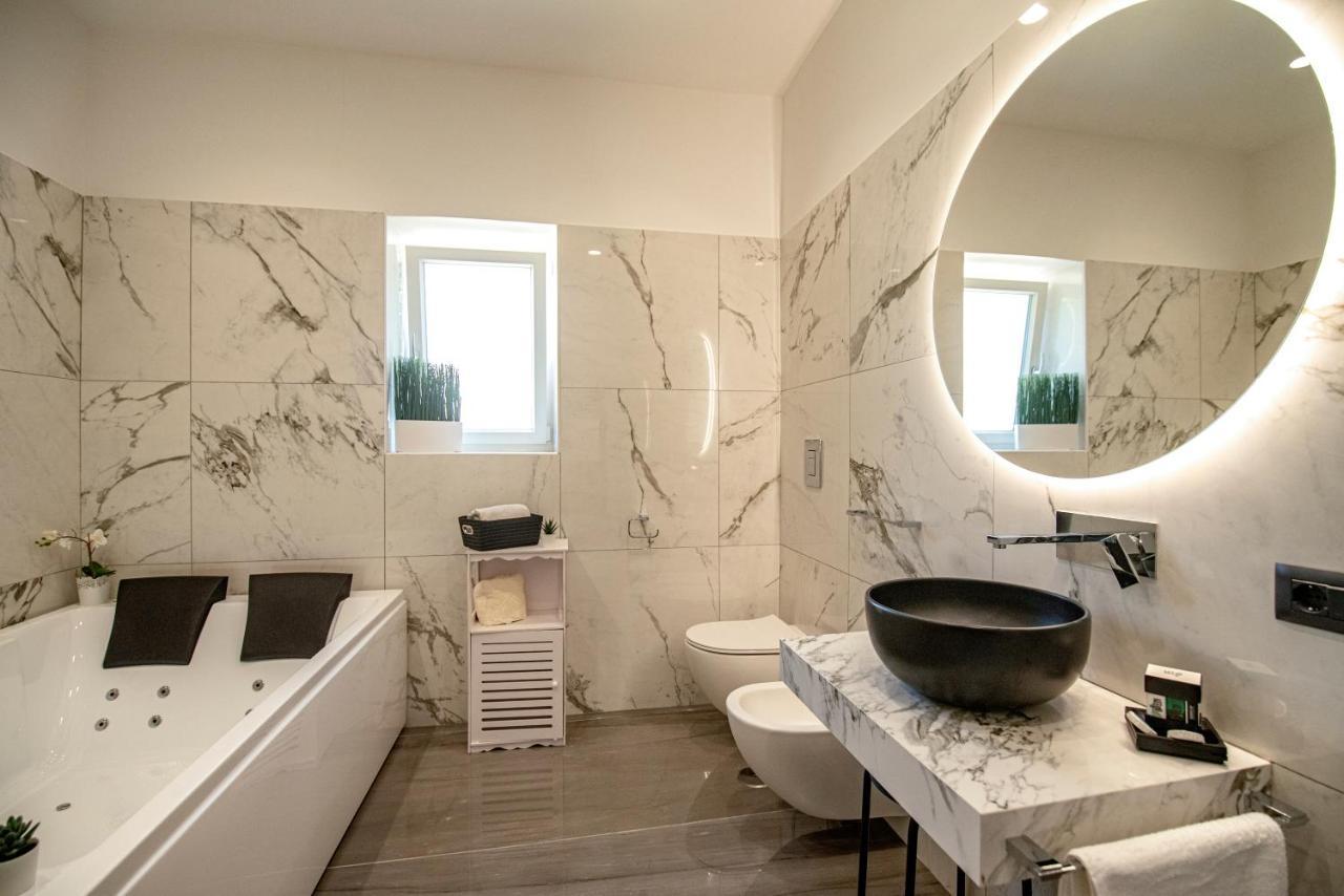 La Dolce Vita Rooms Прочида Экстерьер фото
