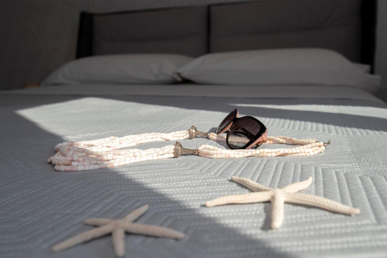 La Dolce Vita Rooms Прочида Экстерьер фото