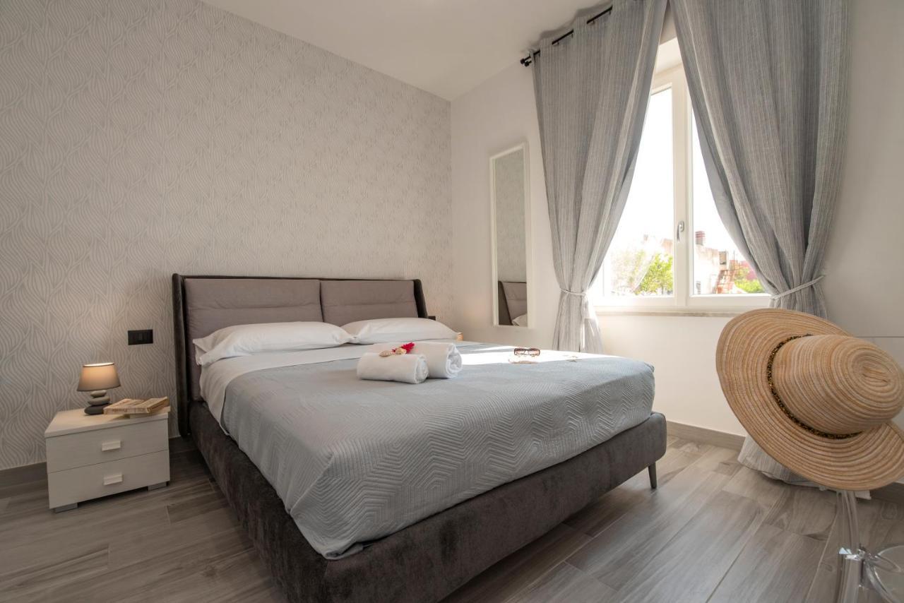 La Dolce Vita Rooms Прочида Экстерьер фото