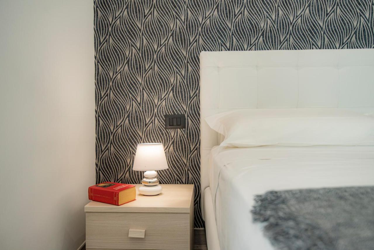 La Dolce Vita Rooms Прочида Экстерьер фото